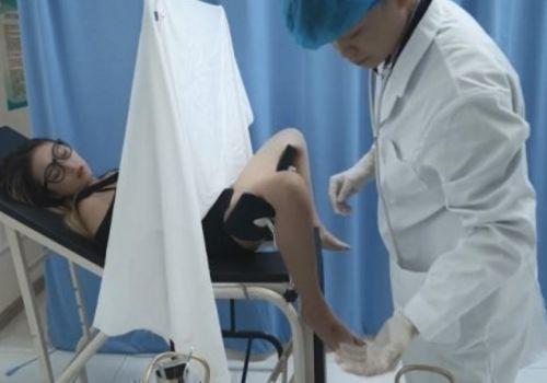 Cô Bé 19 Tuổi Khám Phụ Khoa Bị Bác Sĩ Dâm Loạn Cưỡng Hiếp Lồn Non