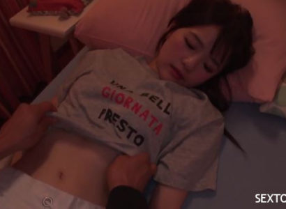 Yui Nagase: Ngôi Nhà Dục Vọng Bùng Nổ